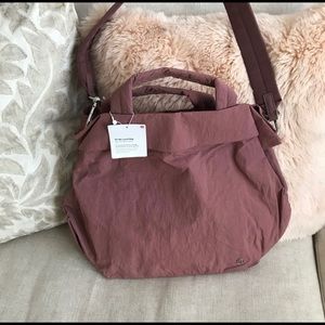 LuLu Lemon On My Level Bag 19L